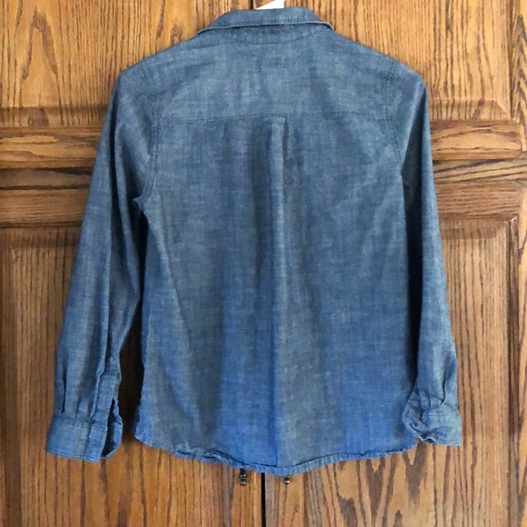 Classic Old Navy Dark Wash Chambray Shirt - Picture 3 of 4